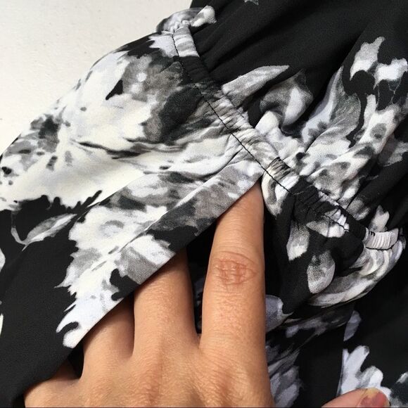 LORD & TAYLOR DESIGN LAB BOHO COTTAGECORE FLORAL LONG SLEEVE ROMPER POCKETS M - Picture 11 of 16